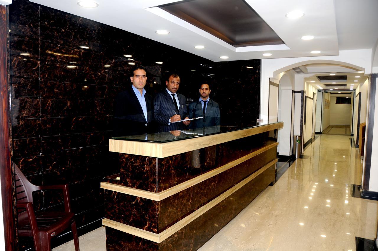 Hotel New Park At Dal Lake Σριναγκάρ Εξωτερικό φωτογραφία