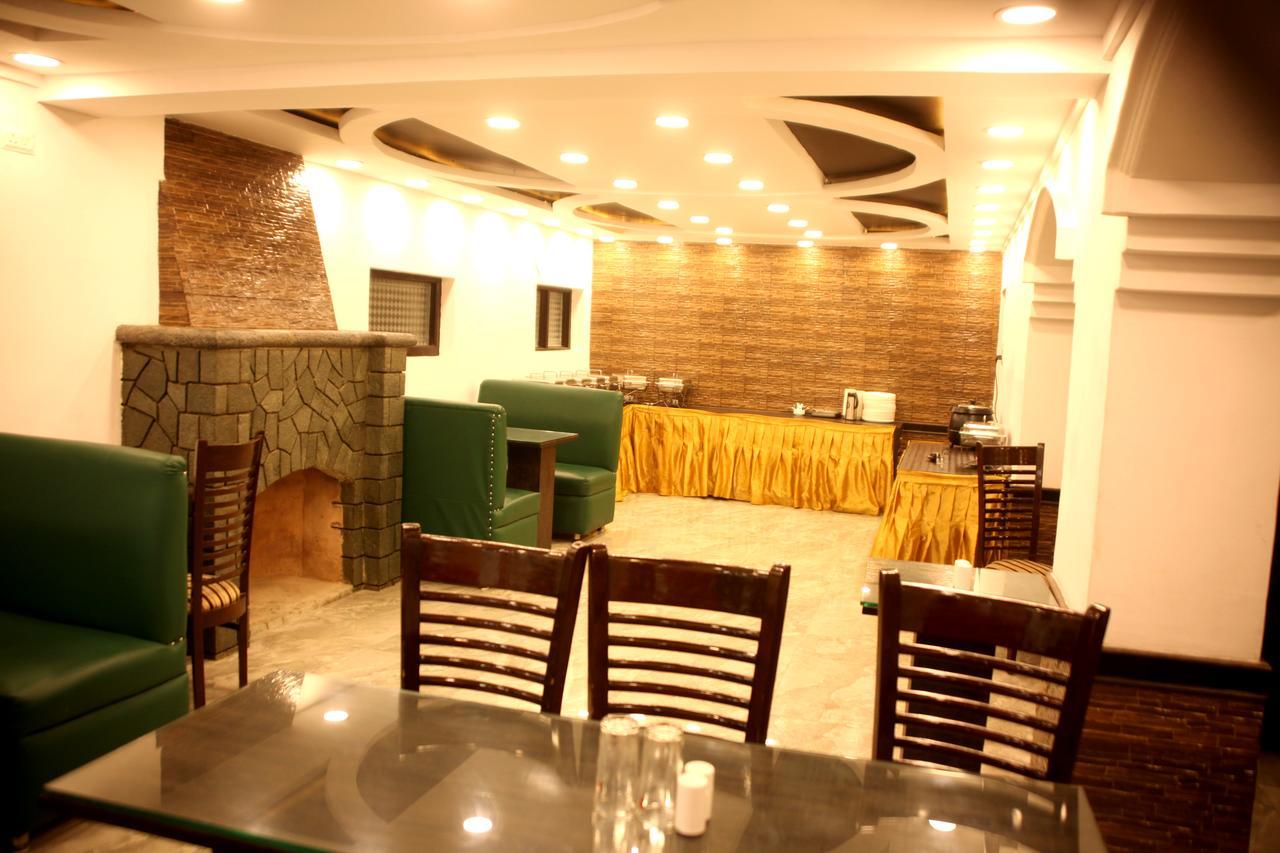 Hotel New Park At Dal Lake Σριναγκάρ Εξωτερικό φωτογραφία
